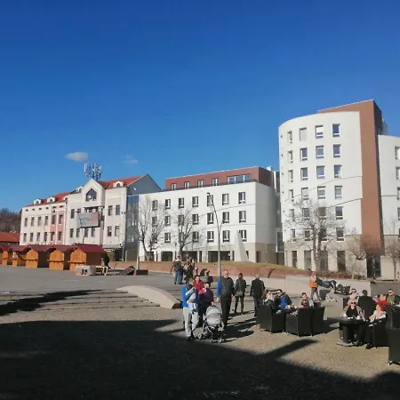 Viktoria Apartman *